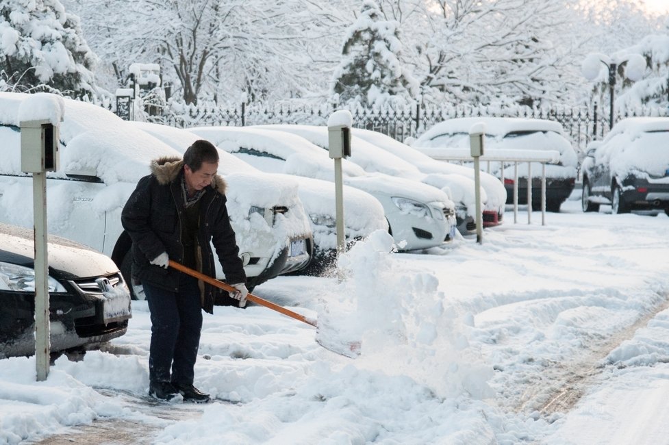 2013年3月20日早晨，降雪后的北京，全城銀裝素裹