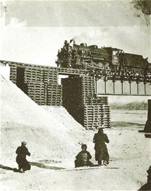 8年侵略，日寇光鹽就搶了216萬噸