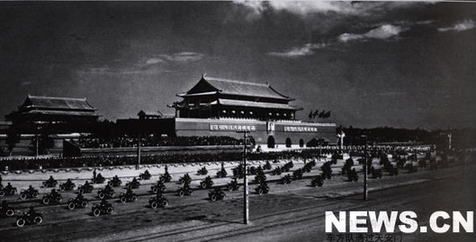 1953年國慶閱兵 人民軍隊正規(guī)化建設(shè)成果