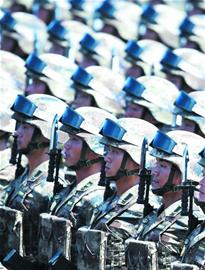 威震敵膽 英模部隊美名揚 威震敵膽 英模部隊美名揚