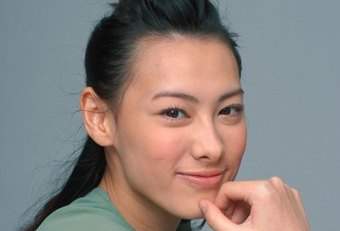 娛圈隱形富婆：李小璐美國(guó)開(kāi)超市 經(jīng)營(yíng)副業(yè)成億萬(wàn)富婆